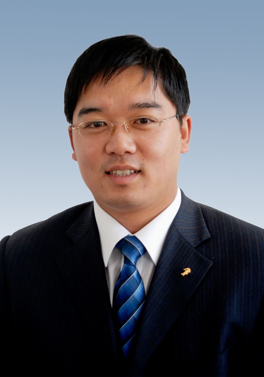 王飛